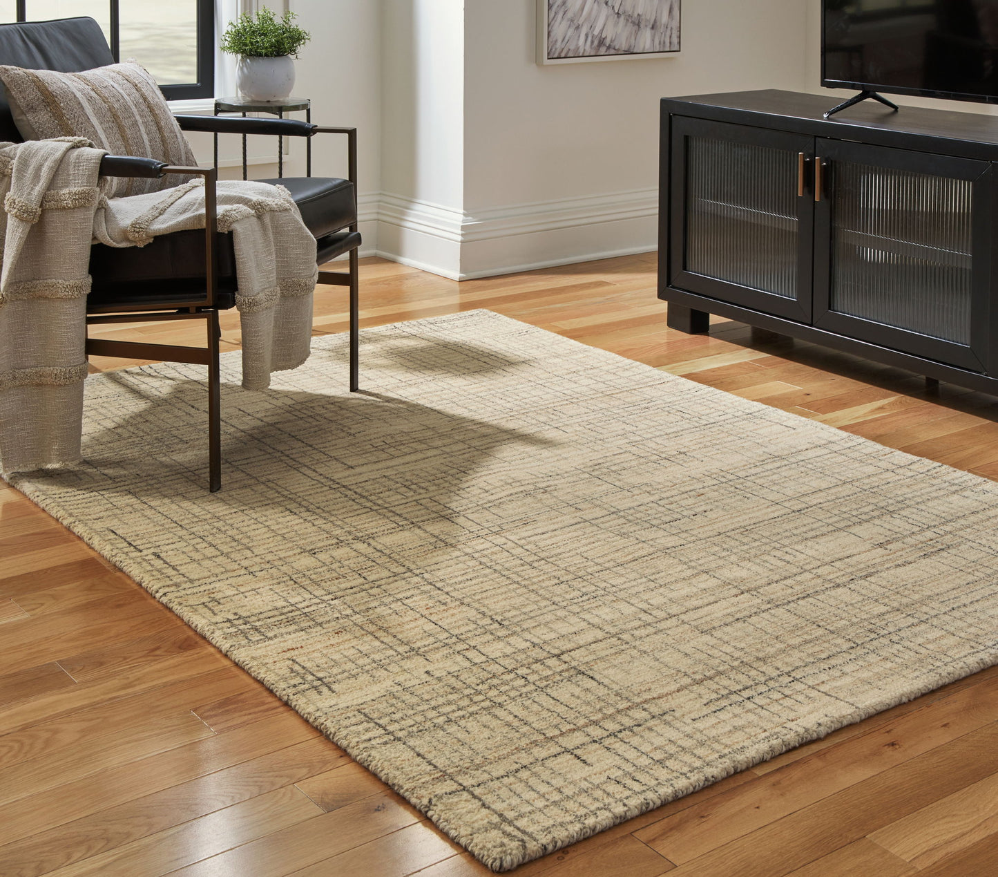Janston - 5' x 7' Rug - Ivory / Gray / Tan