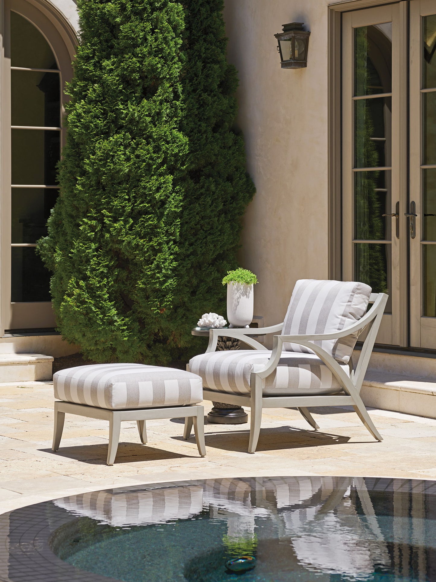 Silver Sands - Ottoman - Pearl Silver