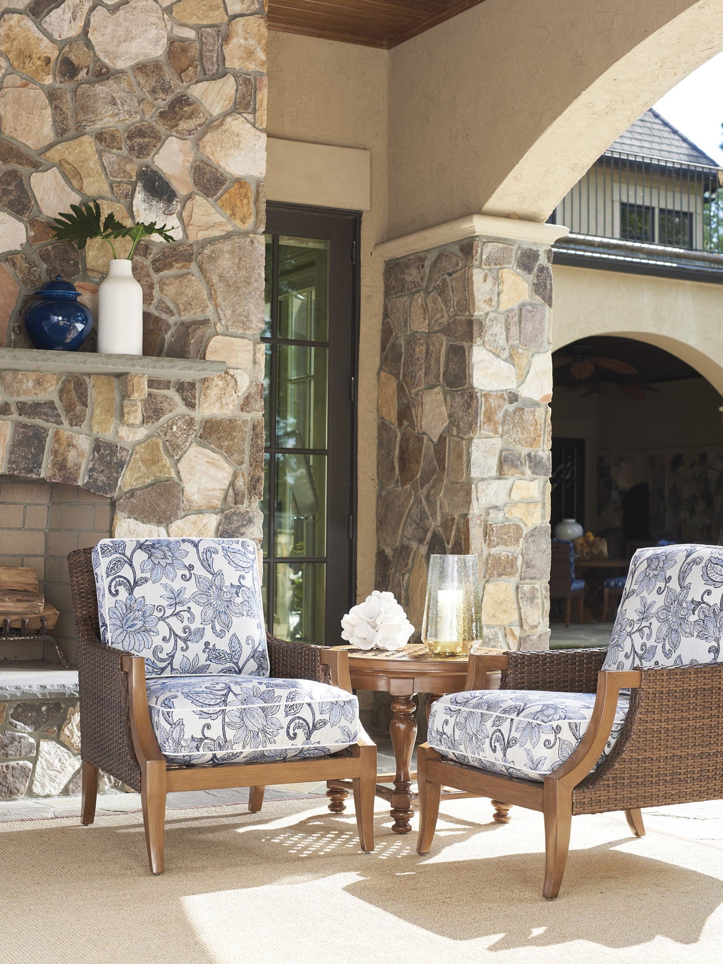 Harbor Isle - Wood Lounge Chair - Dark Brown