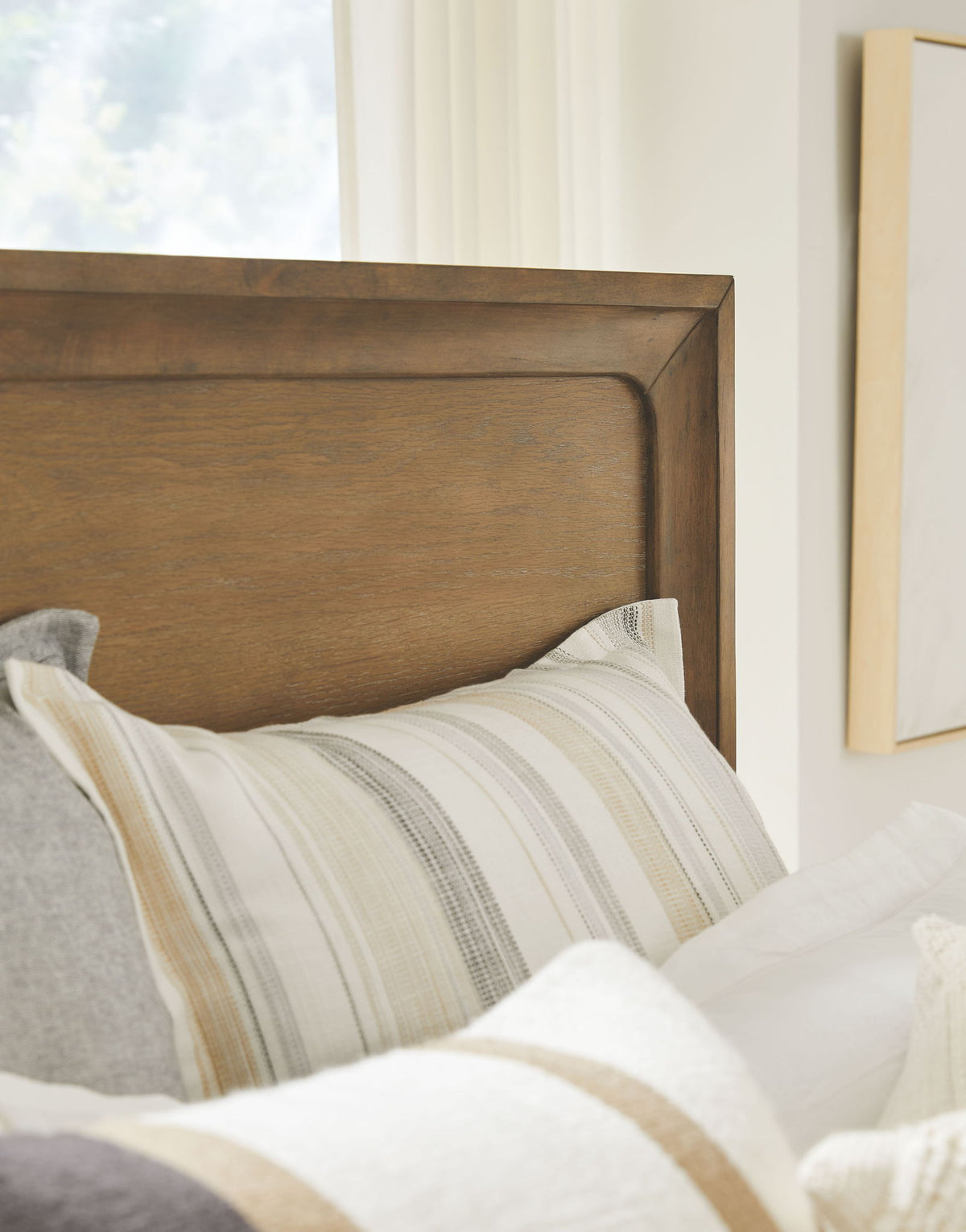 Lindon - Panel Bedroom Set