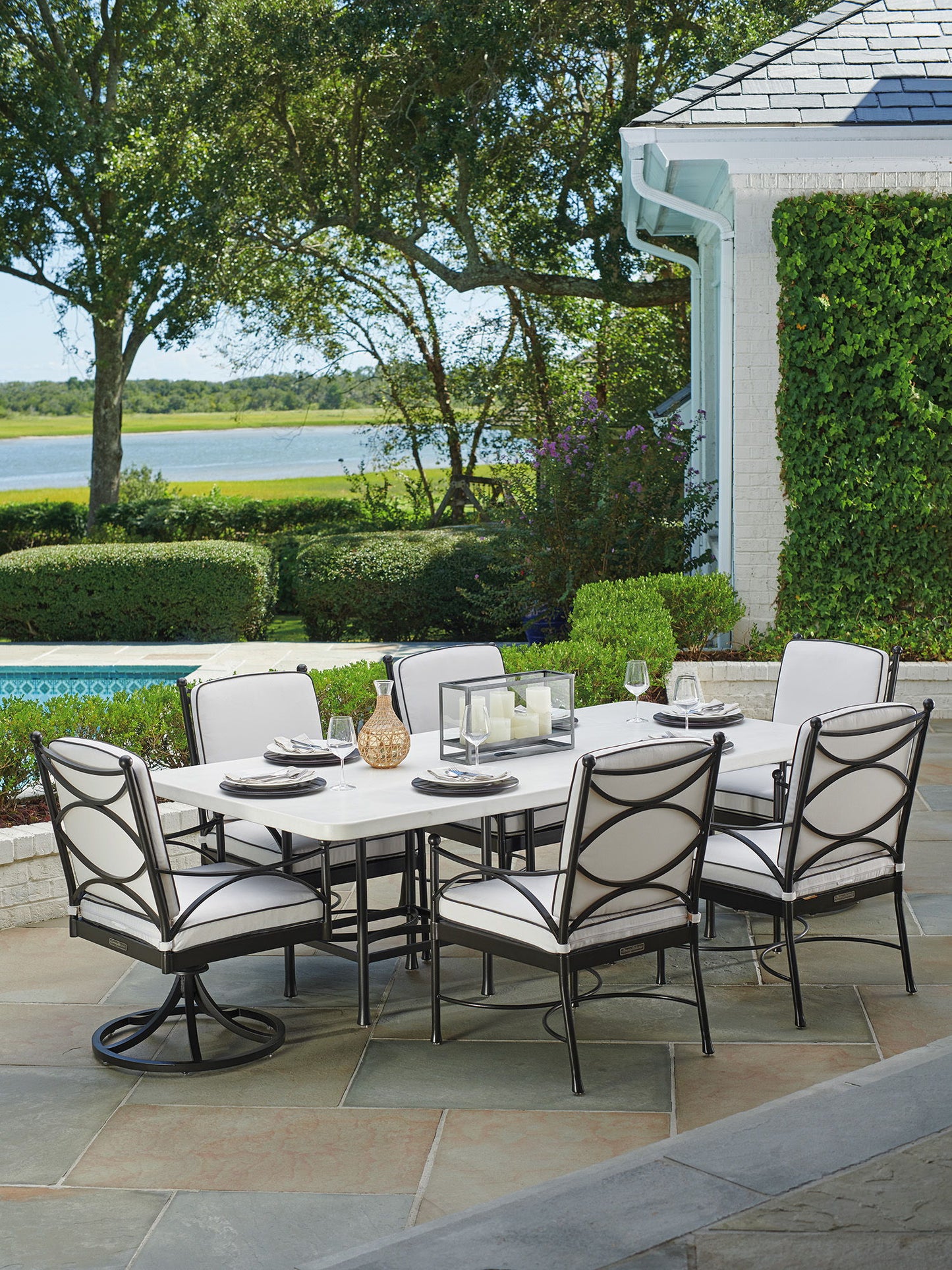 Pavlova - Swivel Rocker Dining Chair