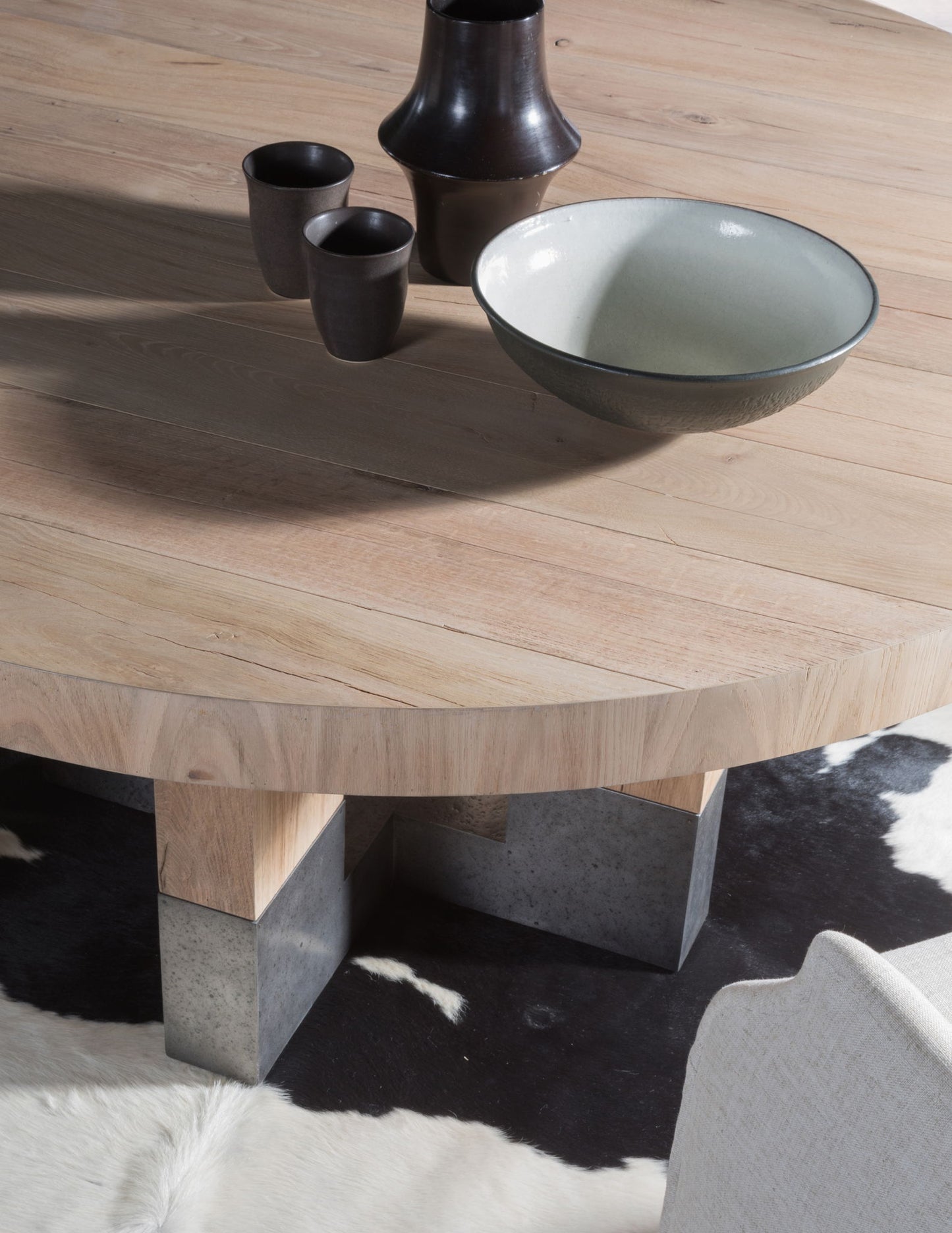 Verite - Round Dining Table - Light Brown