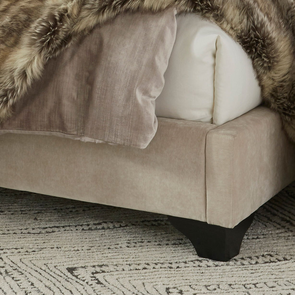 Chloe - Queen Footboard And Rails - Meringue Natural
