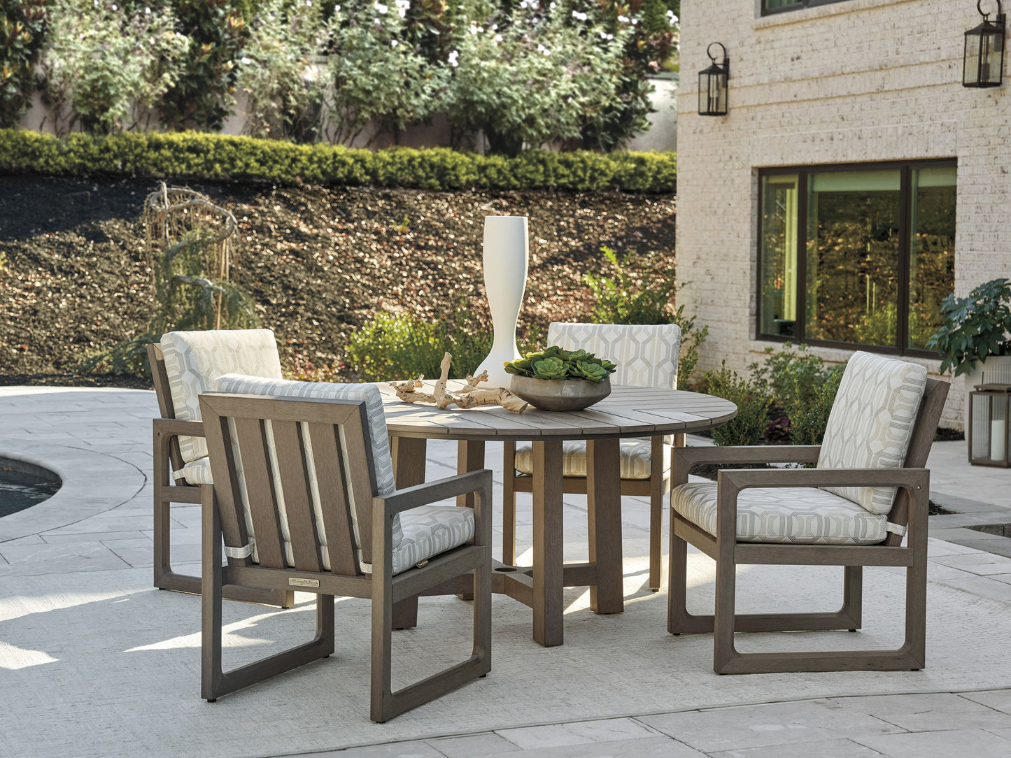 Mozambique - Round Dining Table - Dark Brown