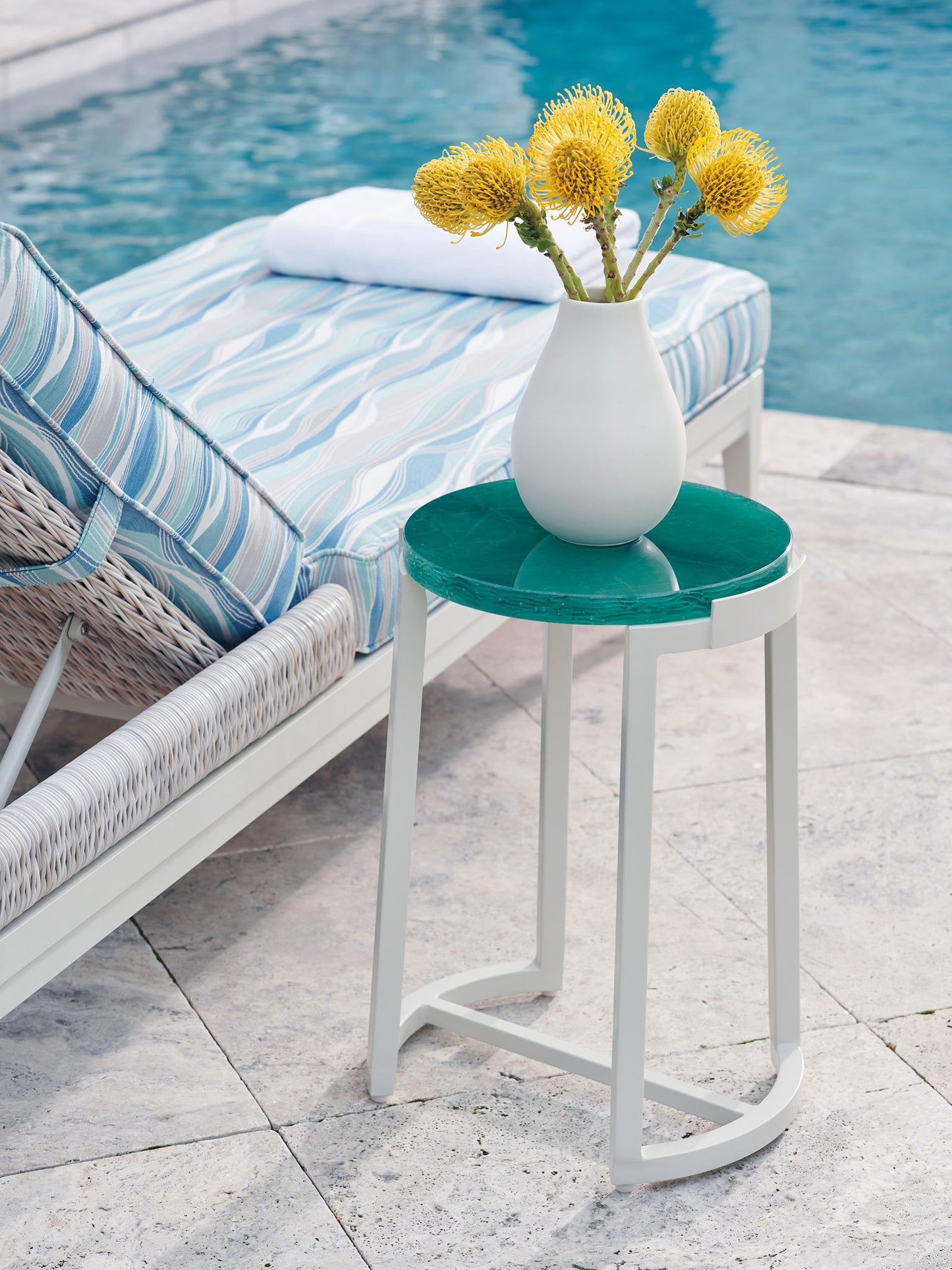 Seabrook - Chaise - Beige / Blue