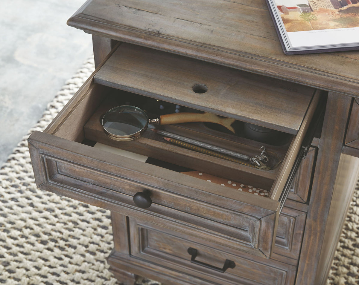 Lancaster - Executive Desk Set