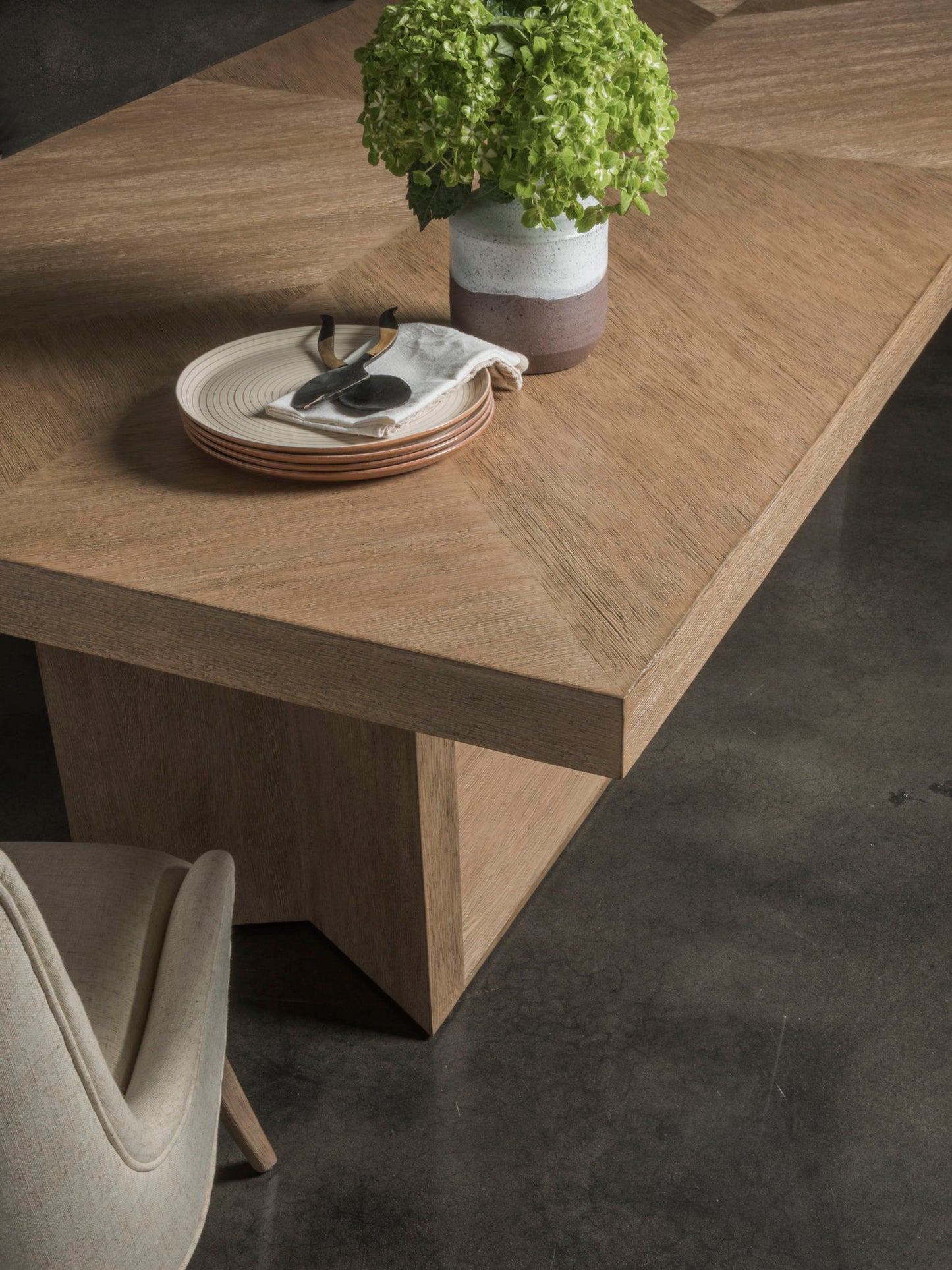 Signature Designs - Liason Rectangular Dining Table - Dark Brown