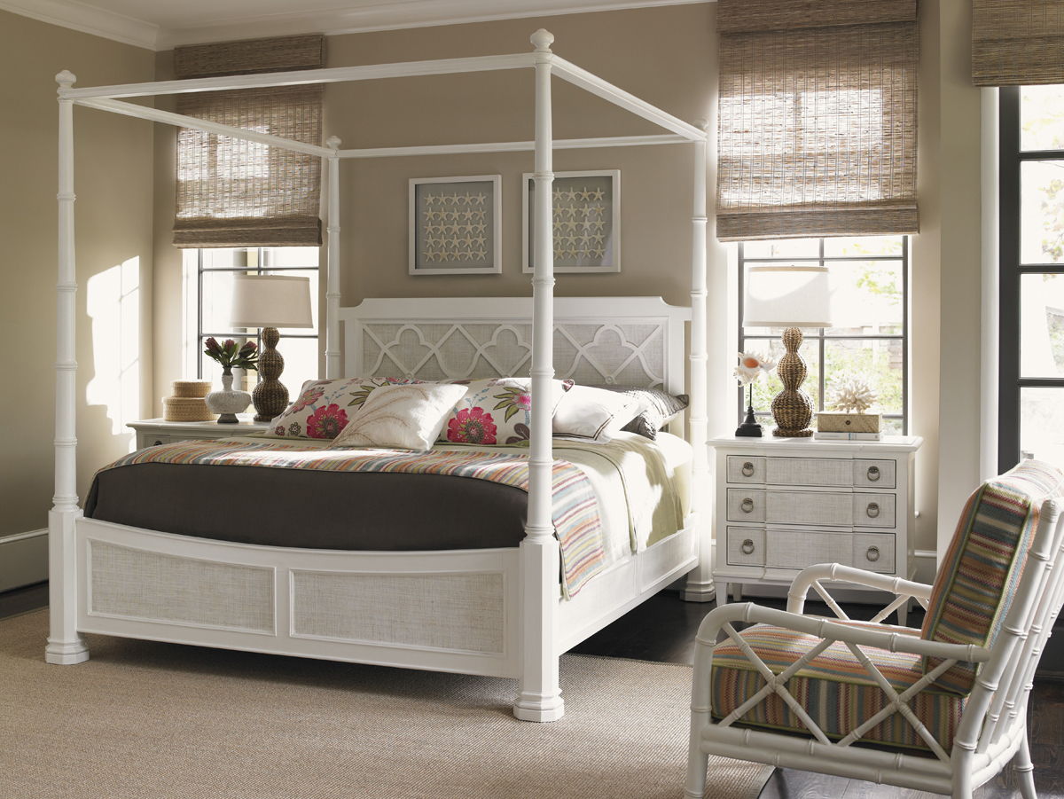 Ivory Key - Tuckers Point Bachelors Chest - White