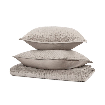 Bari - Velvet Quilt Set