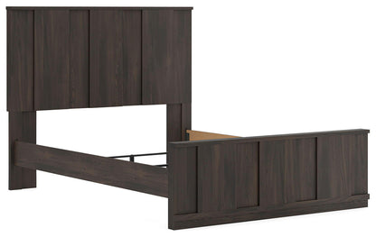 Shaehartin - Panel Bed