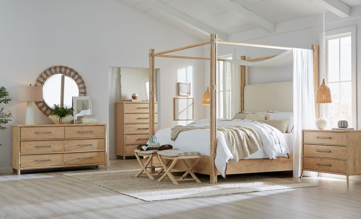 Retreat - Pole Rattan Upholstered Poster Bed With Canopy