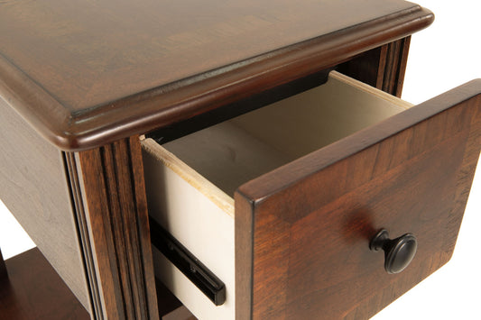 Breegin - Chair Side End Table - Removable Tray - Brown