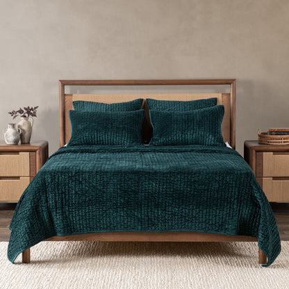 Bari - Velvet Quilt Collection