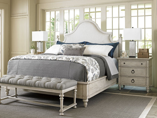 Oyster Bay - Cedarhurst Nightstand - Pearl Silver