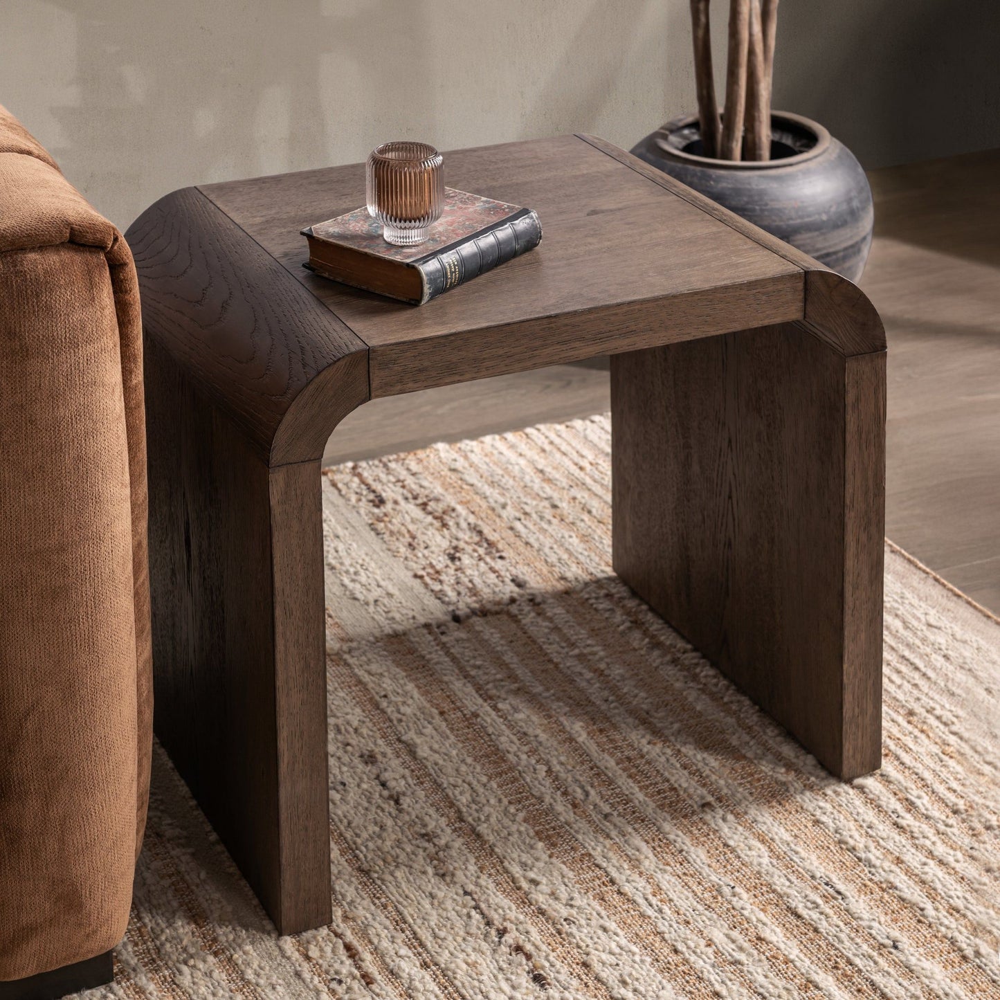 Levine - Table