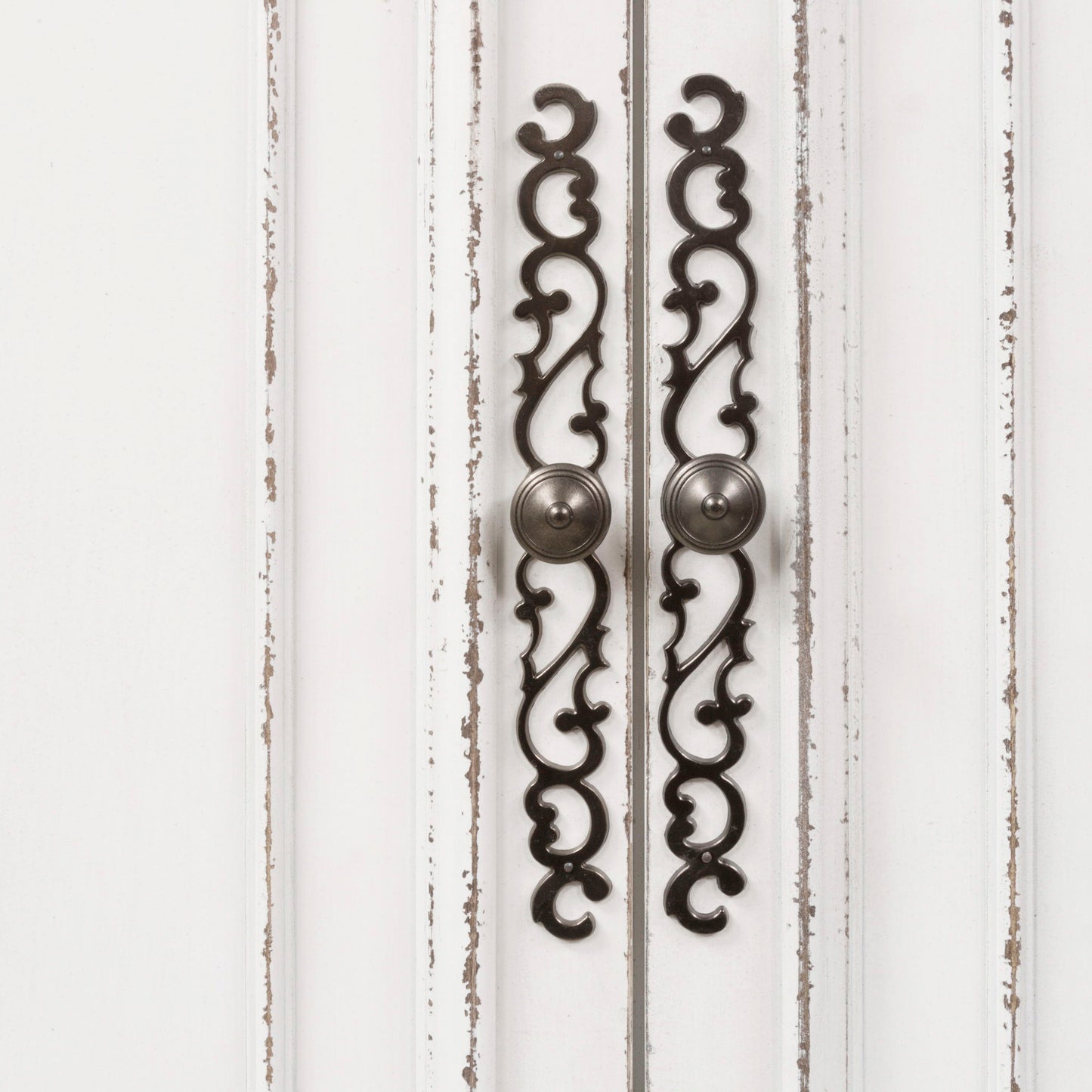 Magnolia Manor - Armoire - Antique White