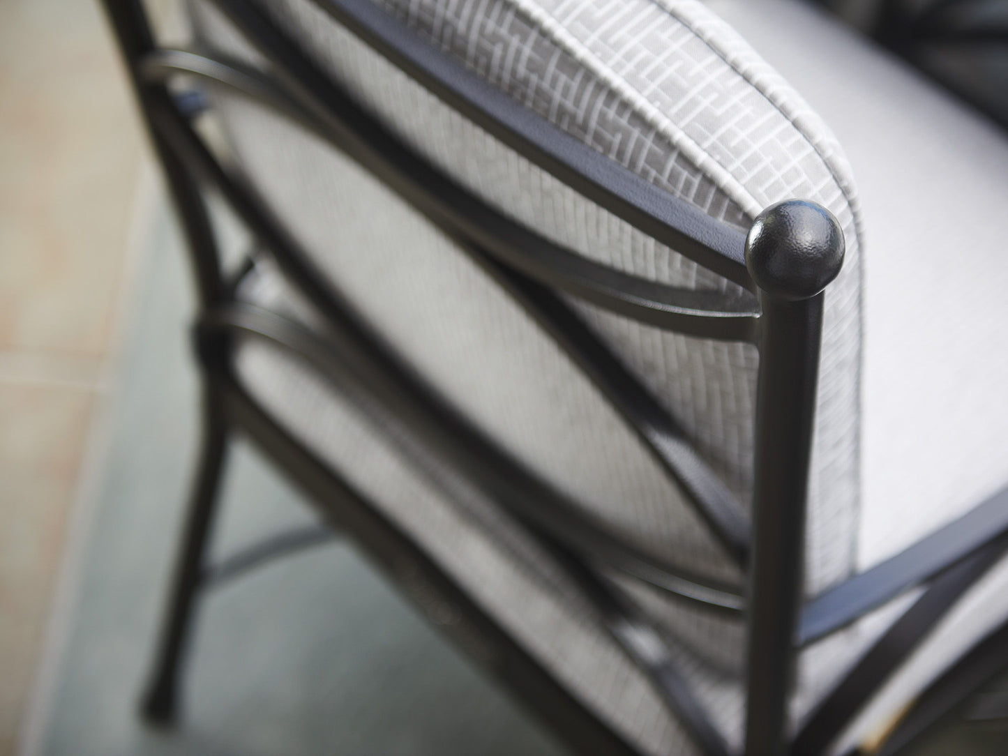 Pavlova - Dining Chair