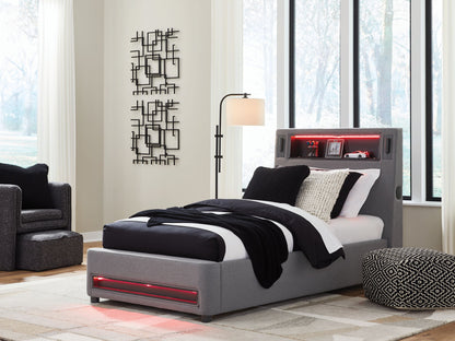 Verishaw - Upholstered Bed