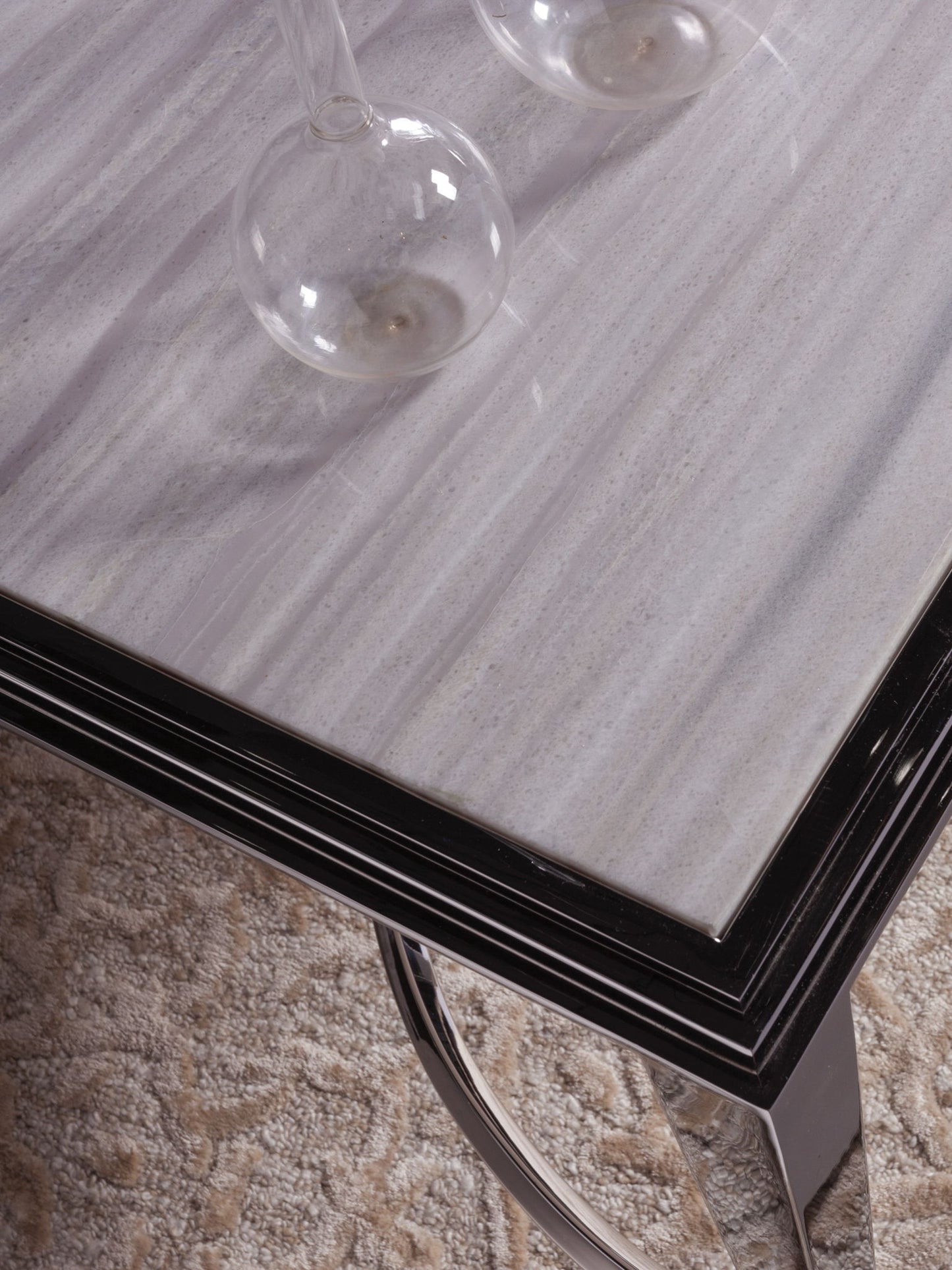 Signature Designs - Ss Sangiovese End Table With Metal - Gray