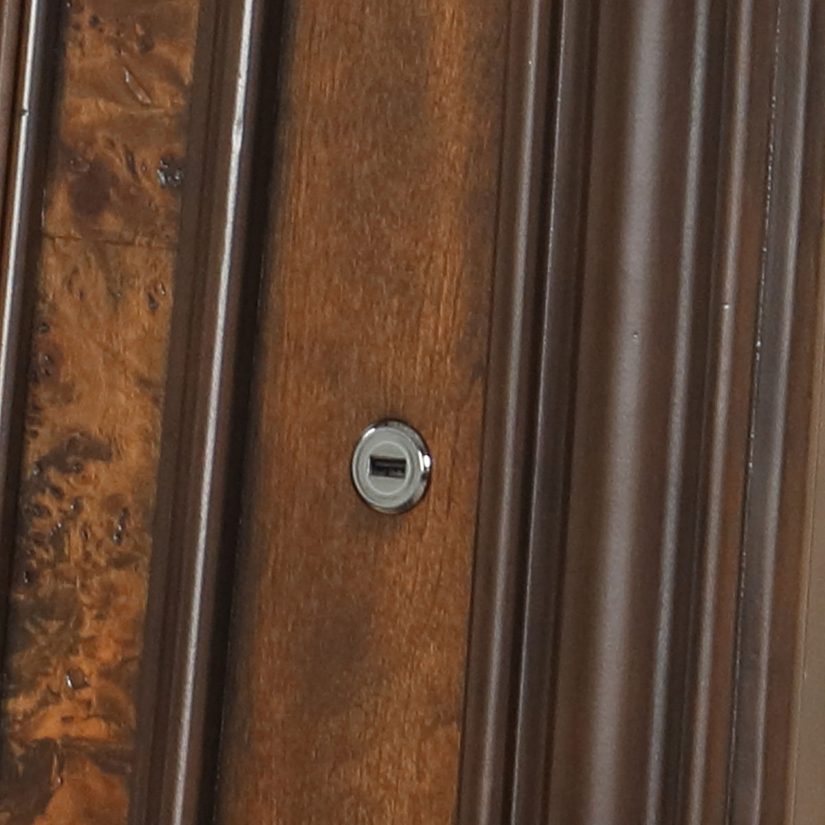 Bella Notte - 5''0" Queen Sleigh Footboard & Slats - Mahogany Brown