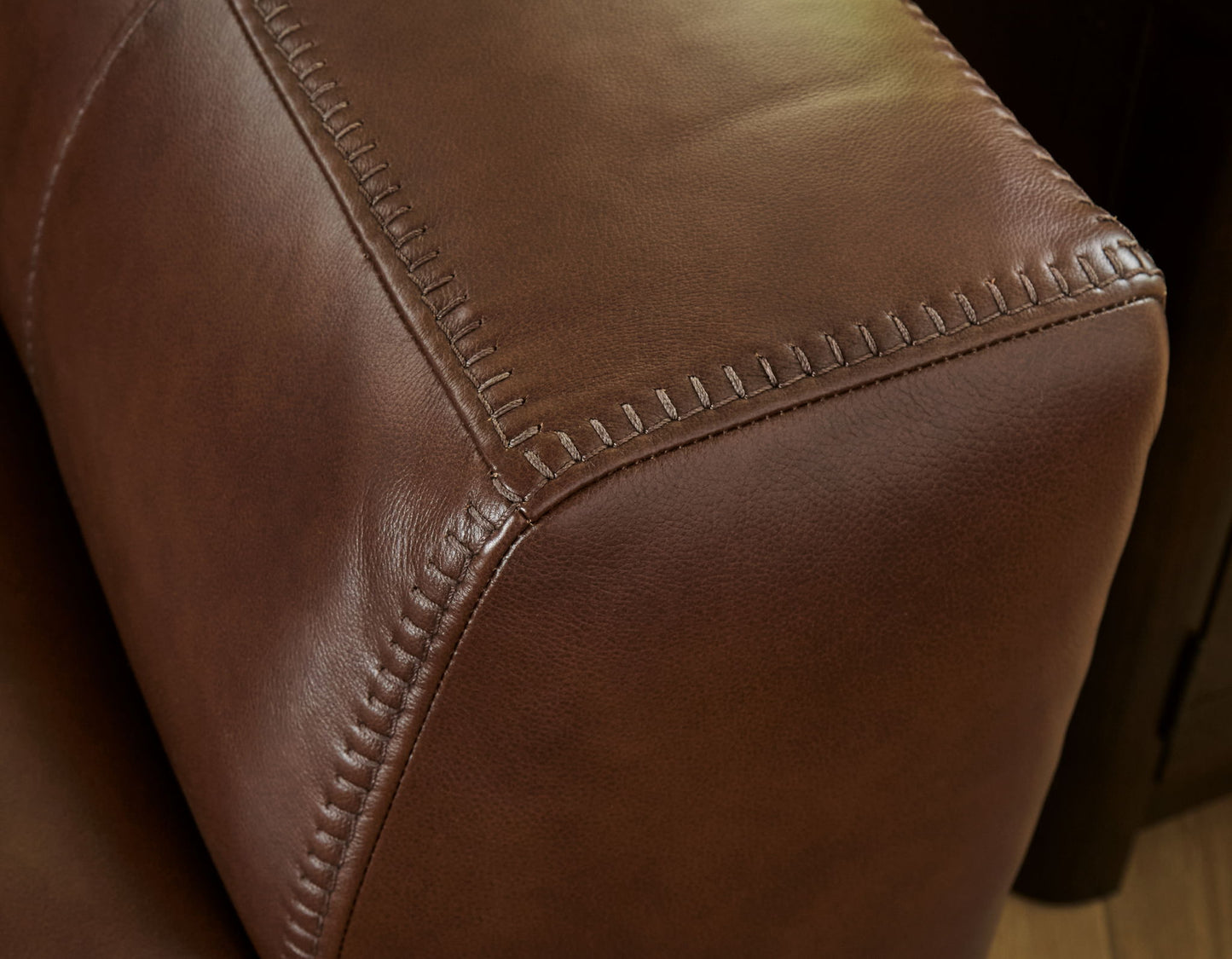 Brogliano - Loveseat - Canyon