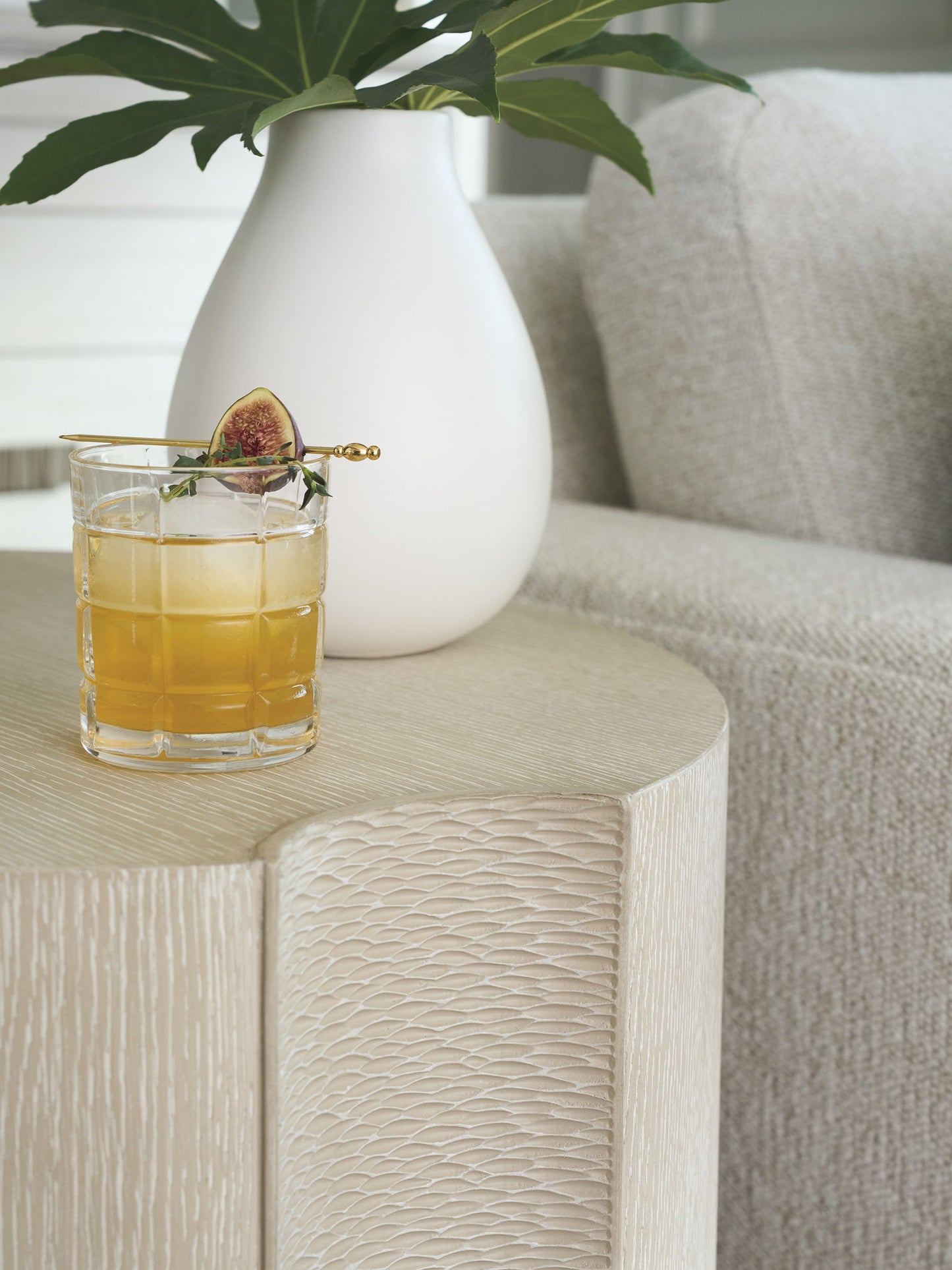 Copacabana - Cabo Oval End Table - White