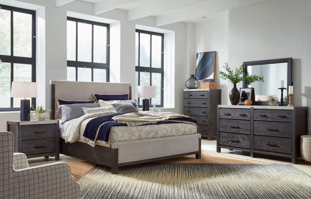 Plum Creek - Drawer Chest
