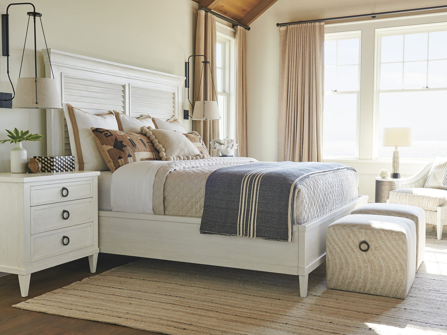 Ocean Breeze - Jupiter Ottoman