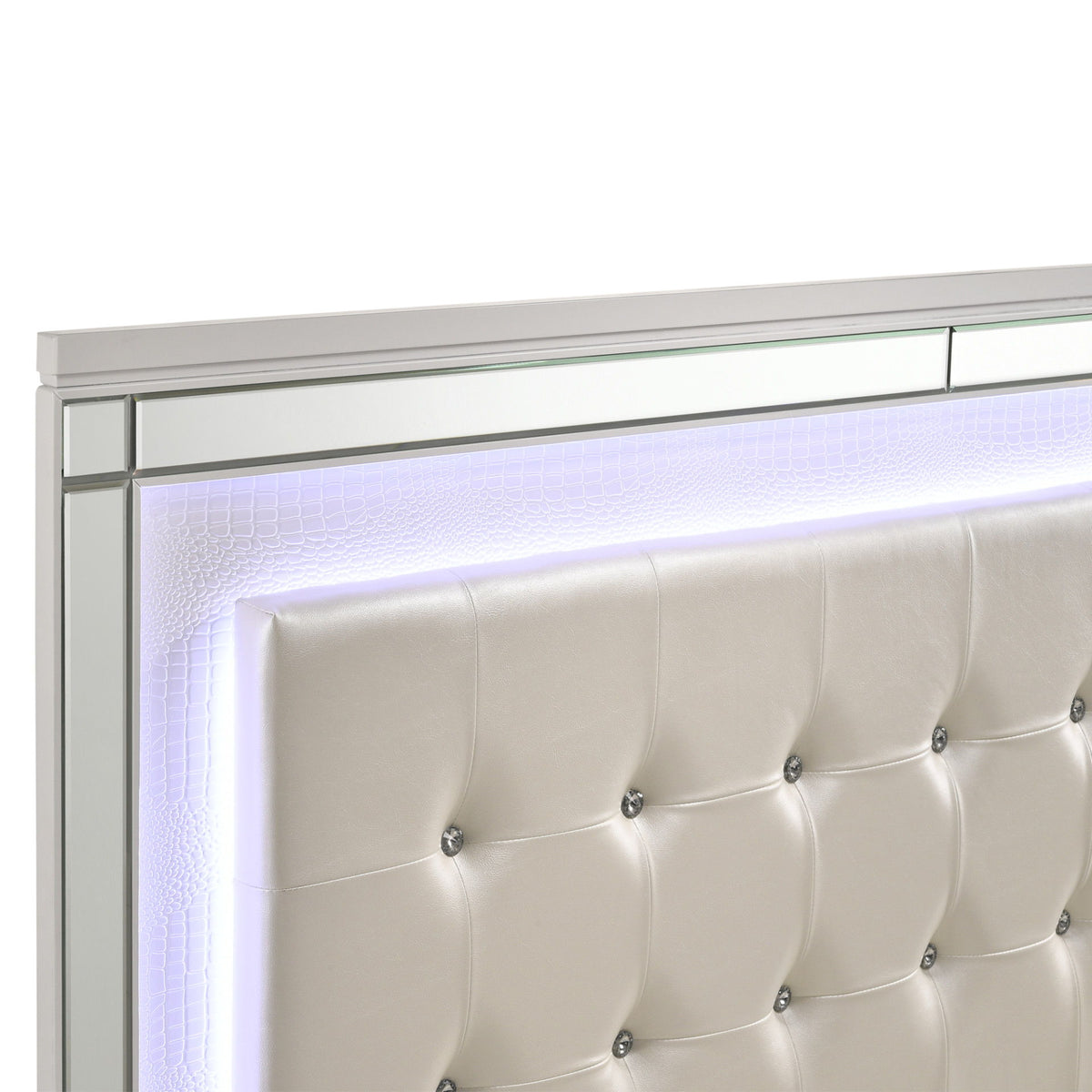 Valentino - 5/0 Queen Lighted Headboard - White