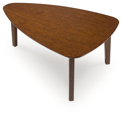 Lyncott - Occasional Wood Table Set (Set of 3) - Brown