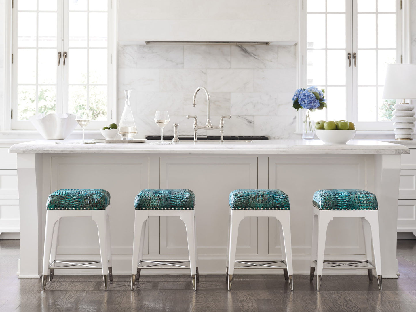 Avondale - Northbrook Stool