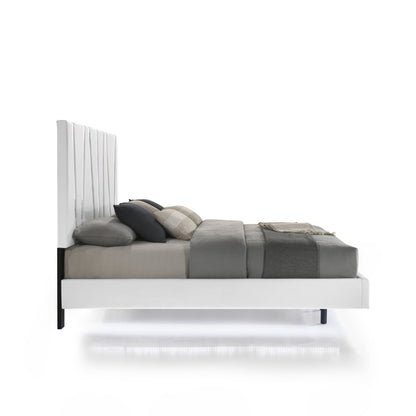 Europa - 6/6 Eastern King Headboard, Footboard & Slats - White