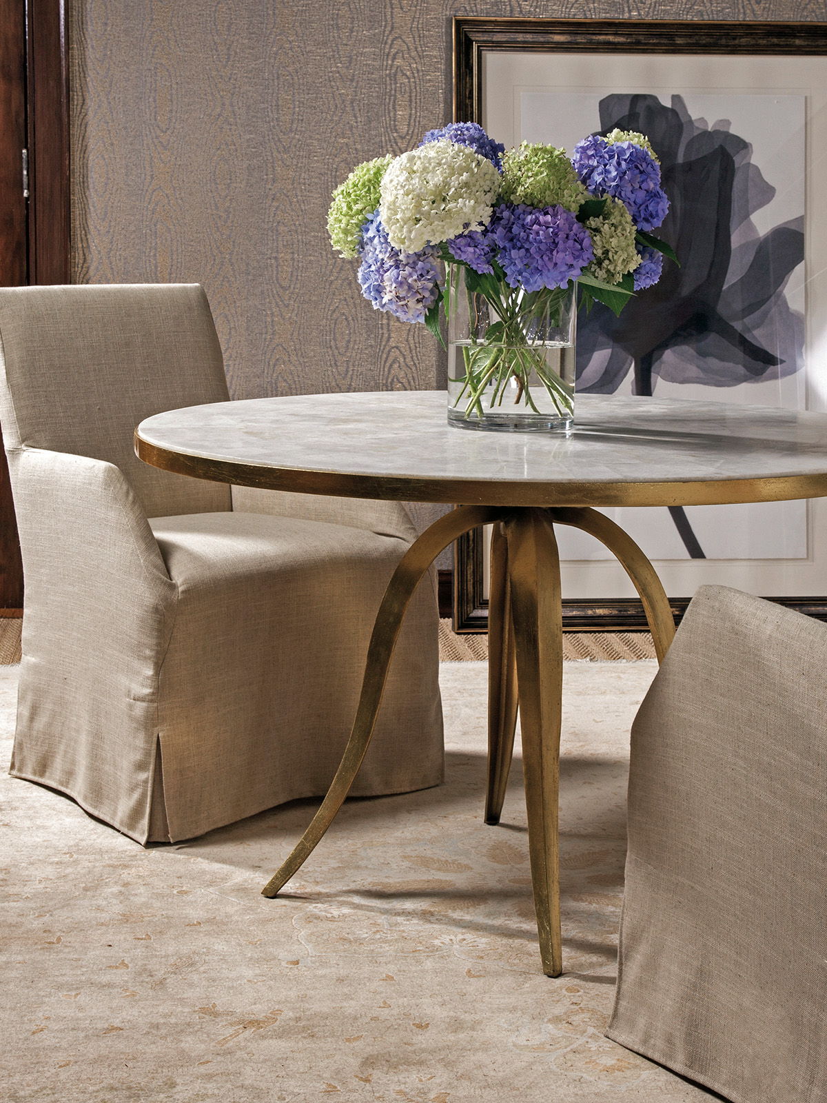Signature Designs - Crystal Stone Round Table
