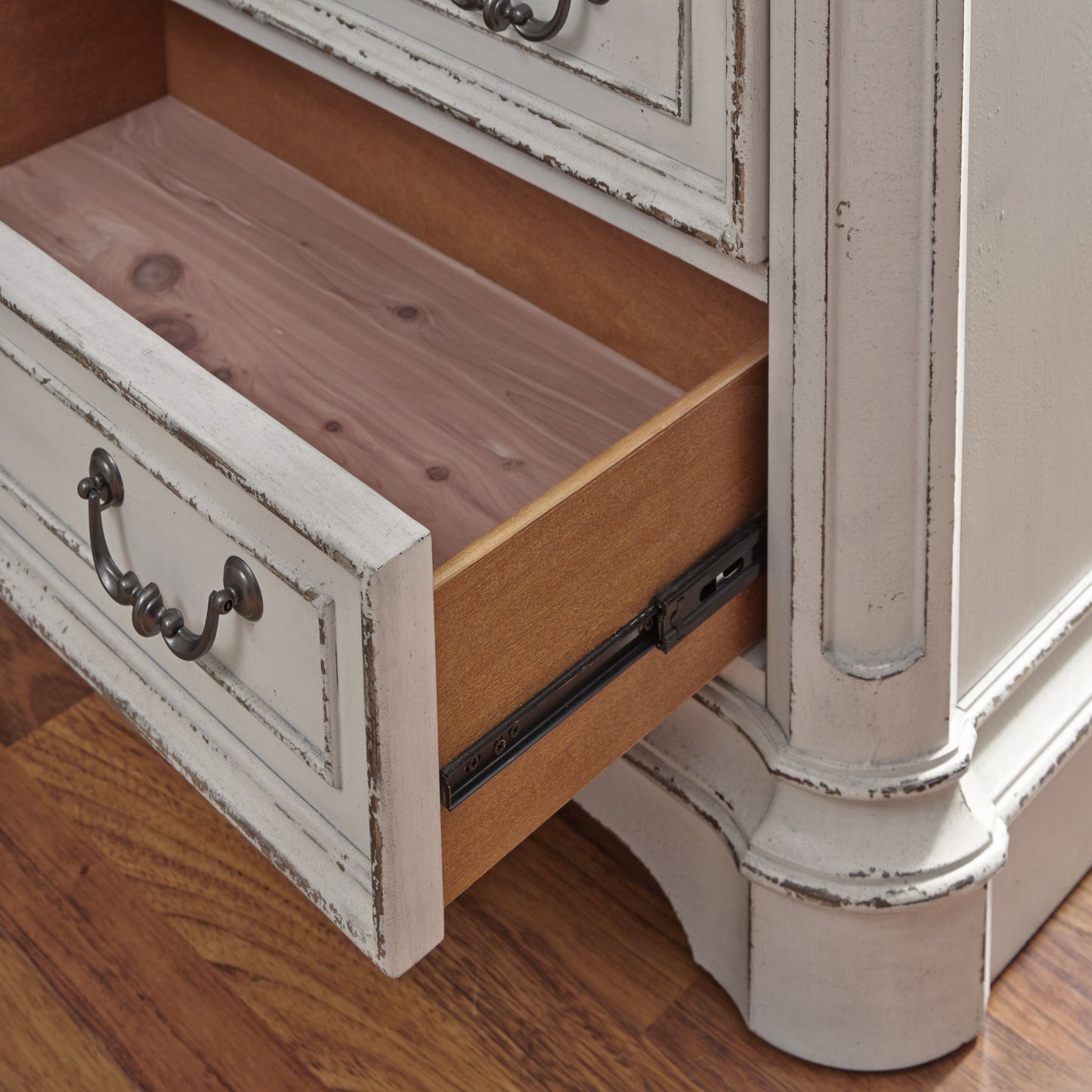 Magnolia Manor - 3 Drawer Bedside Chest With Charging Station - Antique White