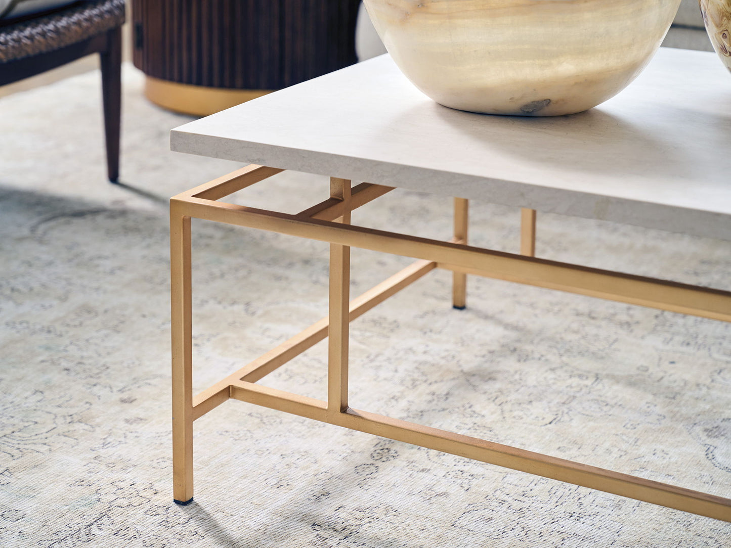 La Costa - Pinnacle Table