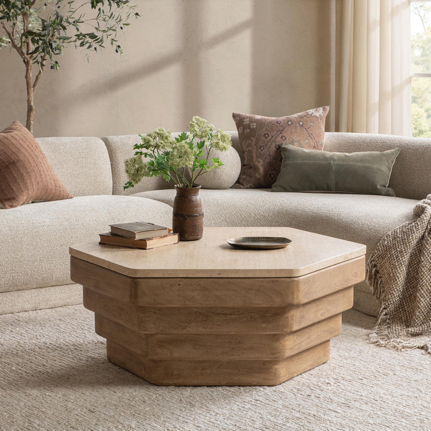 Verenna - Coffee Table - Duskwood