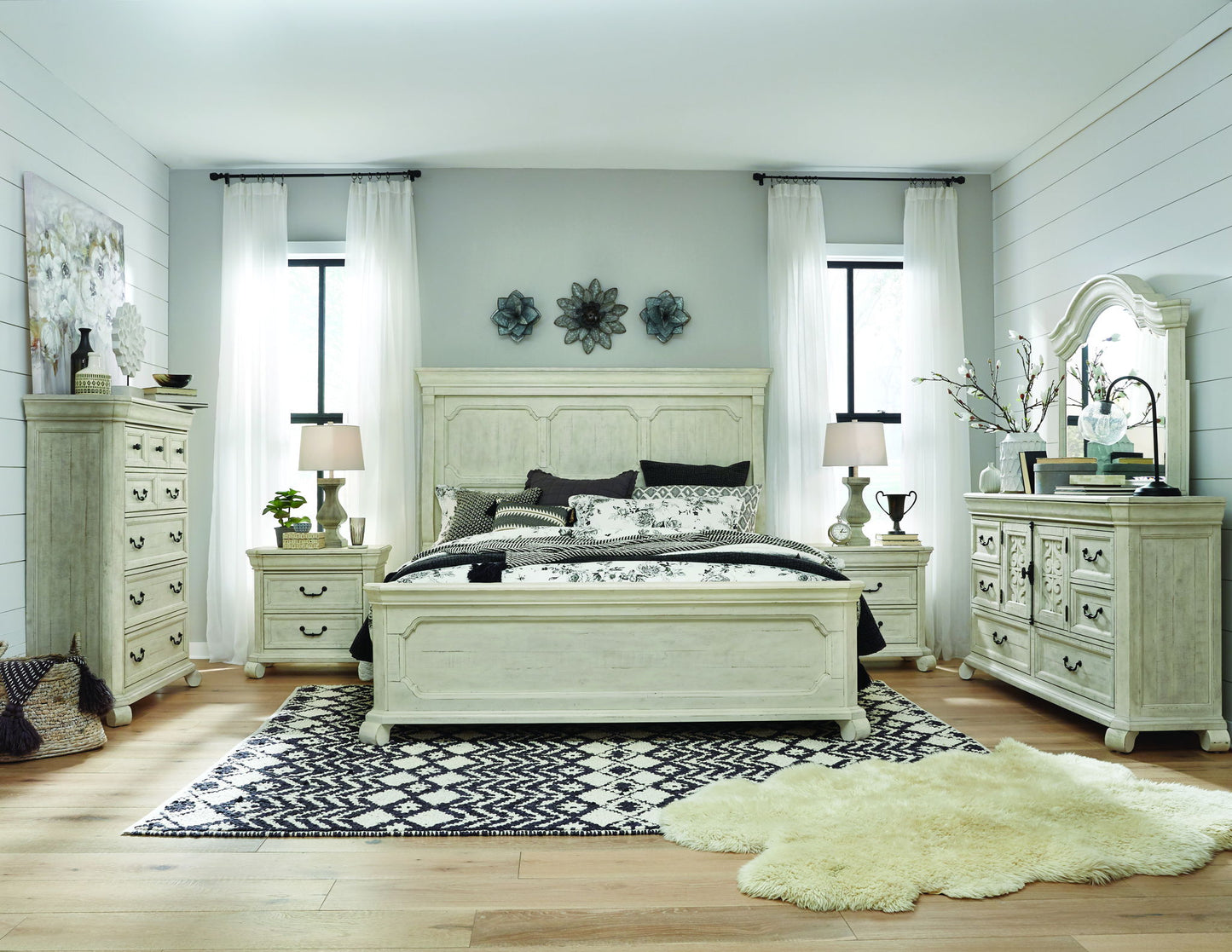 Bronwyn - Drawer Nightstand - Alabaster