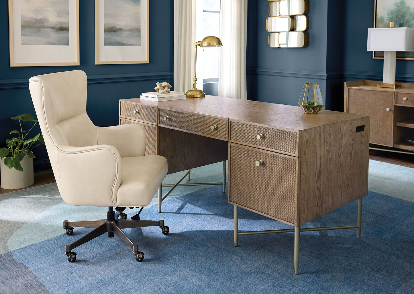 EC - Lazzaro Executive Tilt Swivel Chair - Beige