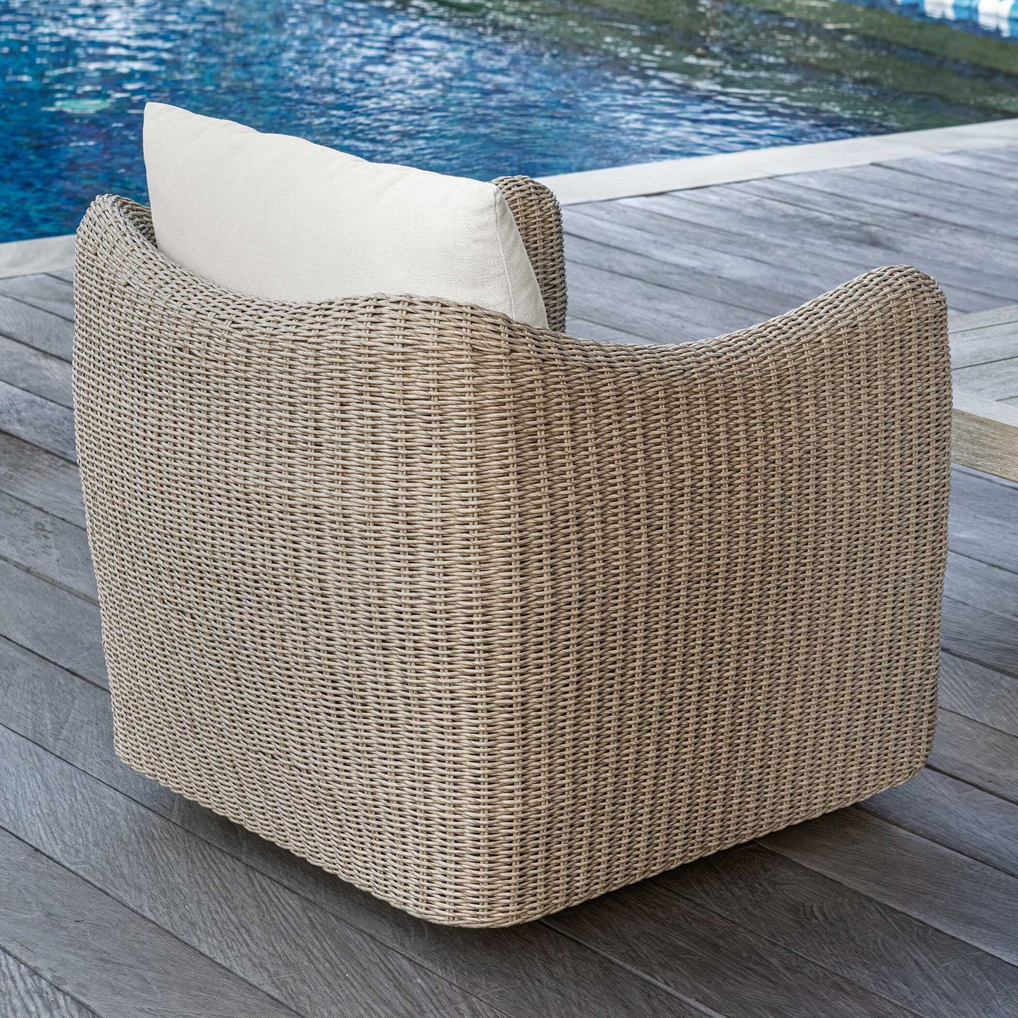 Sunset - Outdoor Swivel Lounge Chair - Oatmeal / Oyster White