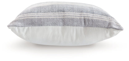 Adikus - Pillow