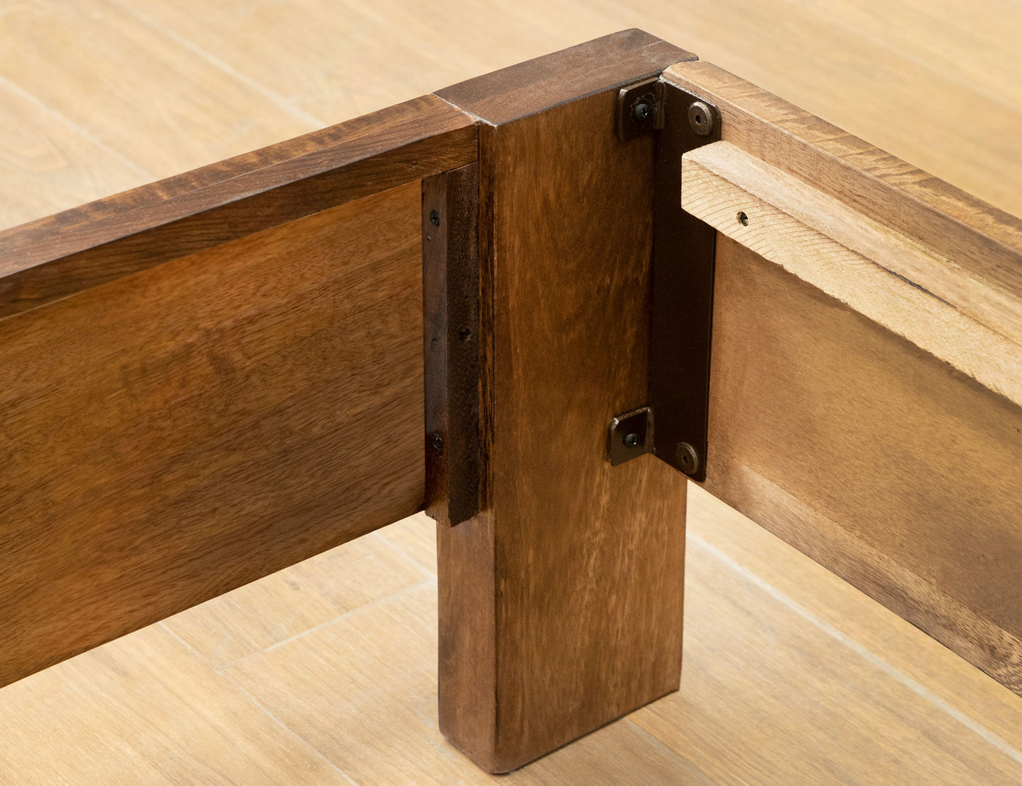 Parota - Queen Footboard & Rails - Cinnamon Brown