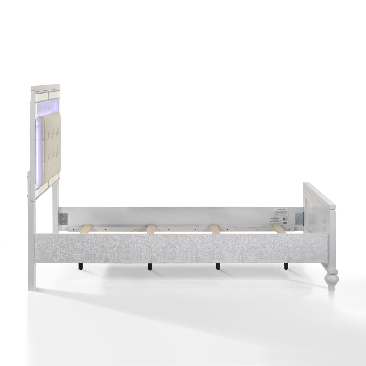 Valentino - 3/3 Twin Footboard & Slats - White
