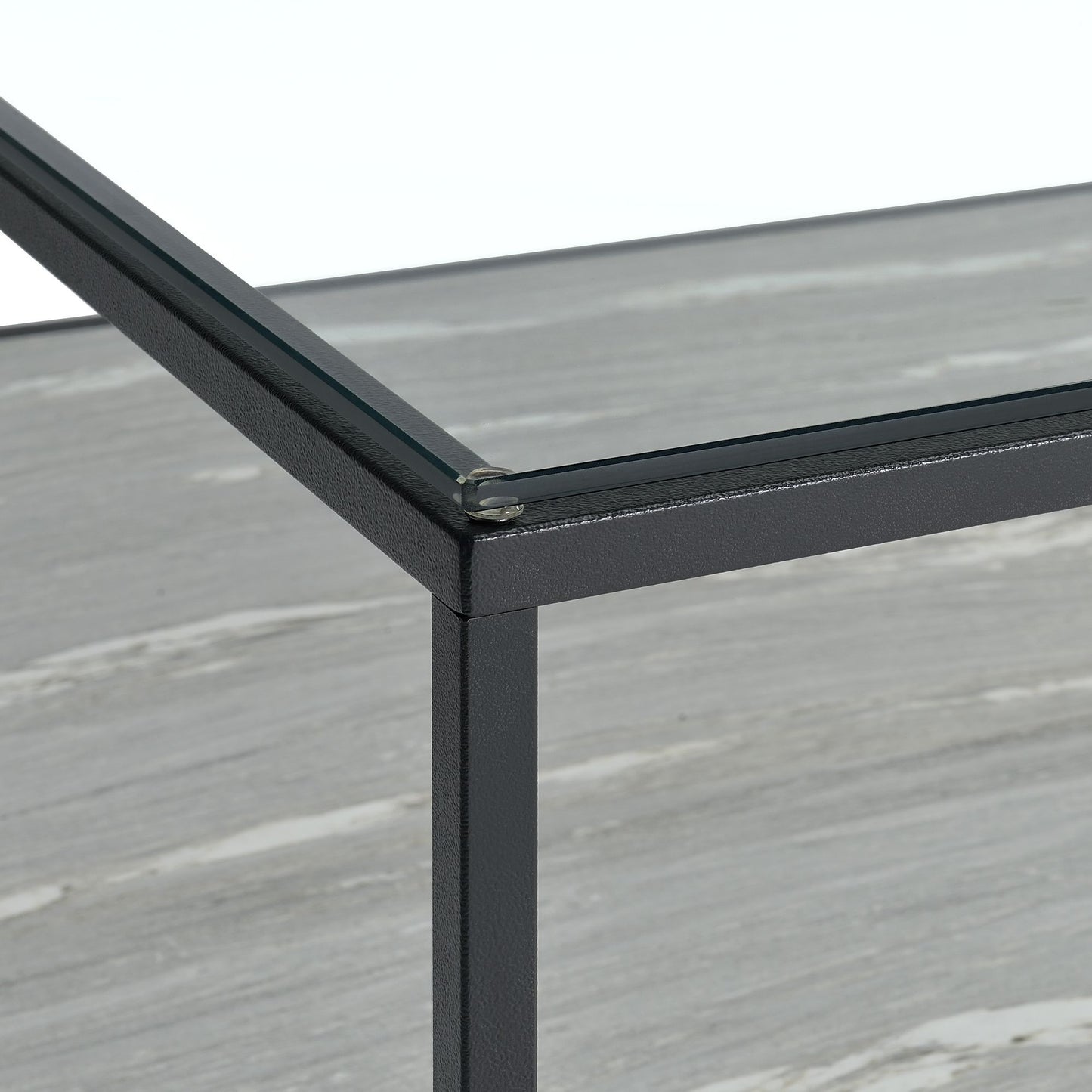 Yasmin - Table