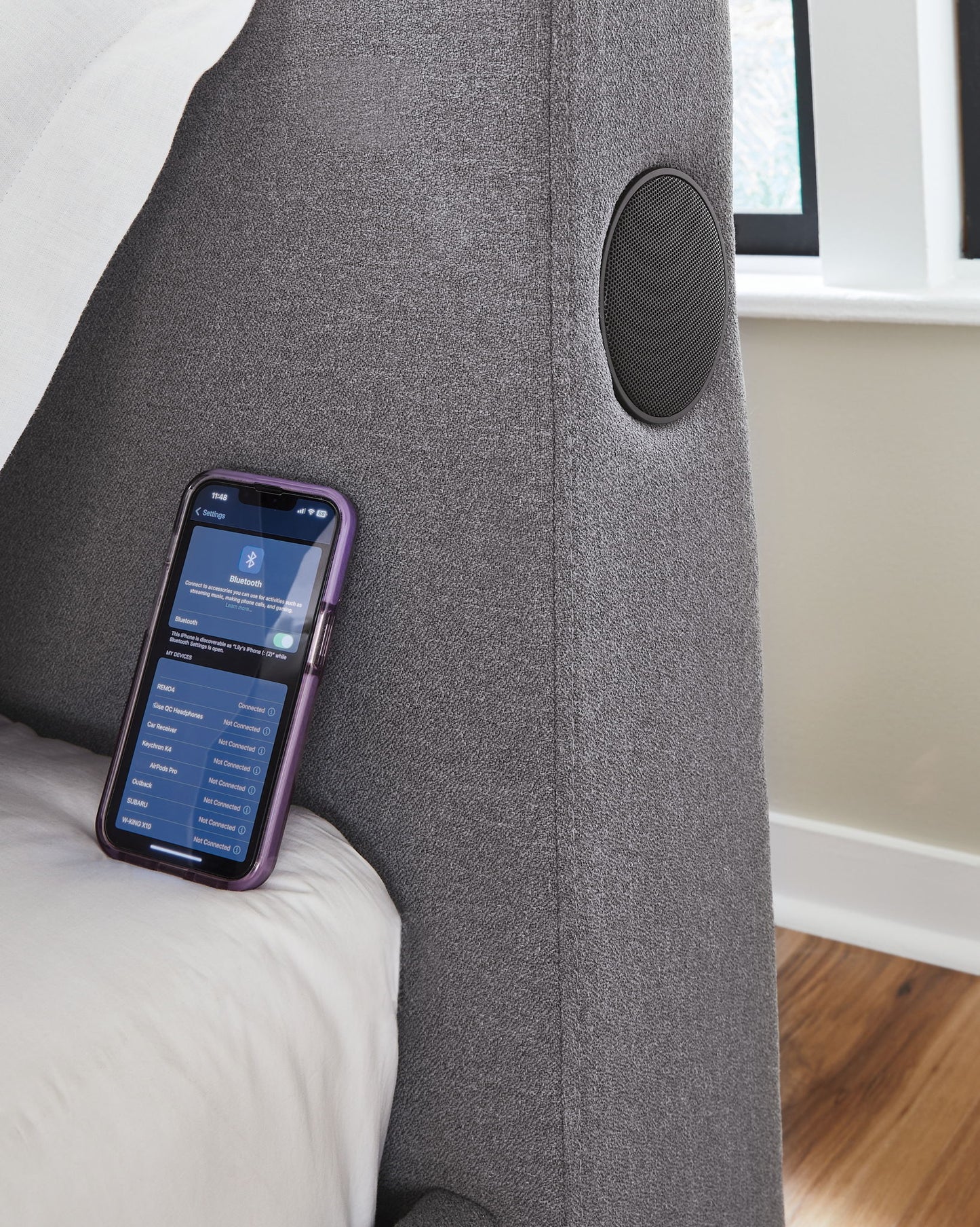 Verishaw - Upholstered Bed