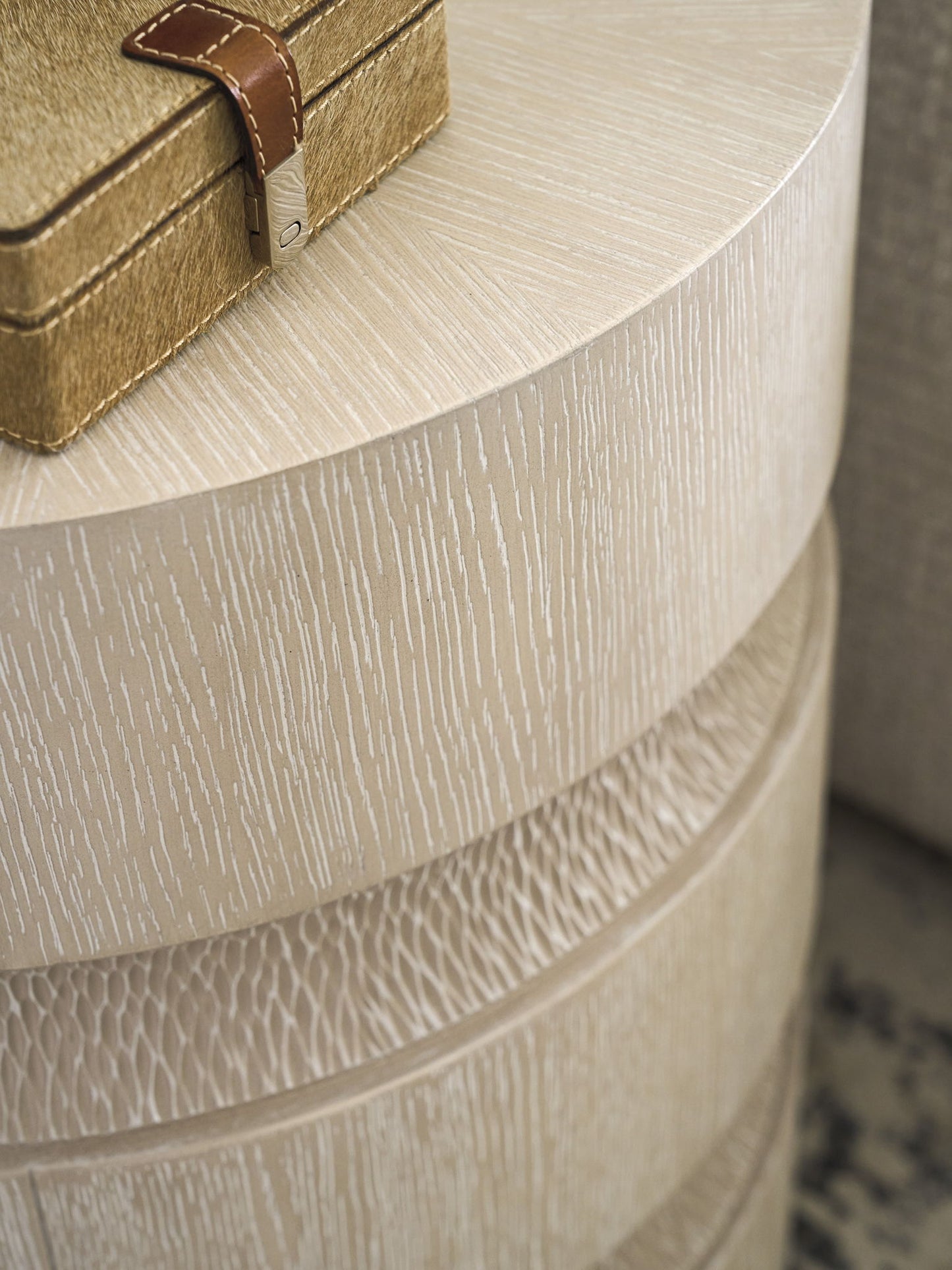 Copacabana - Bianca Round End Table - White