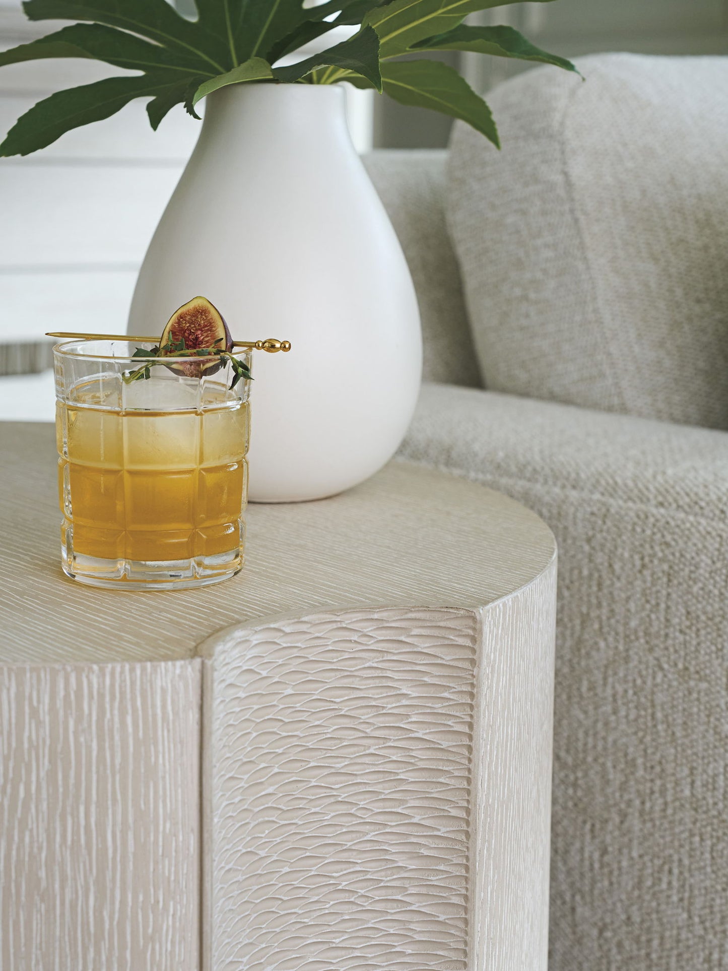 Copacabana - Cabo Oval End Table - White