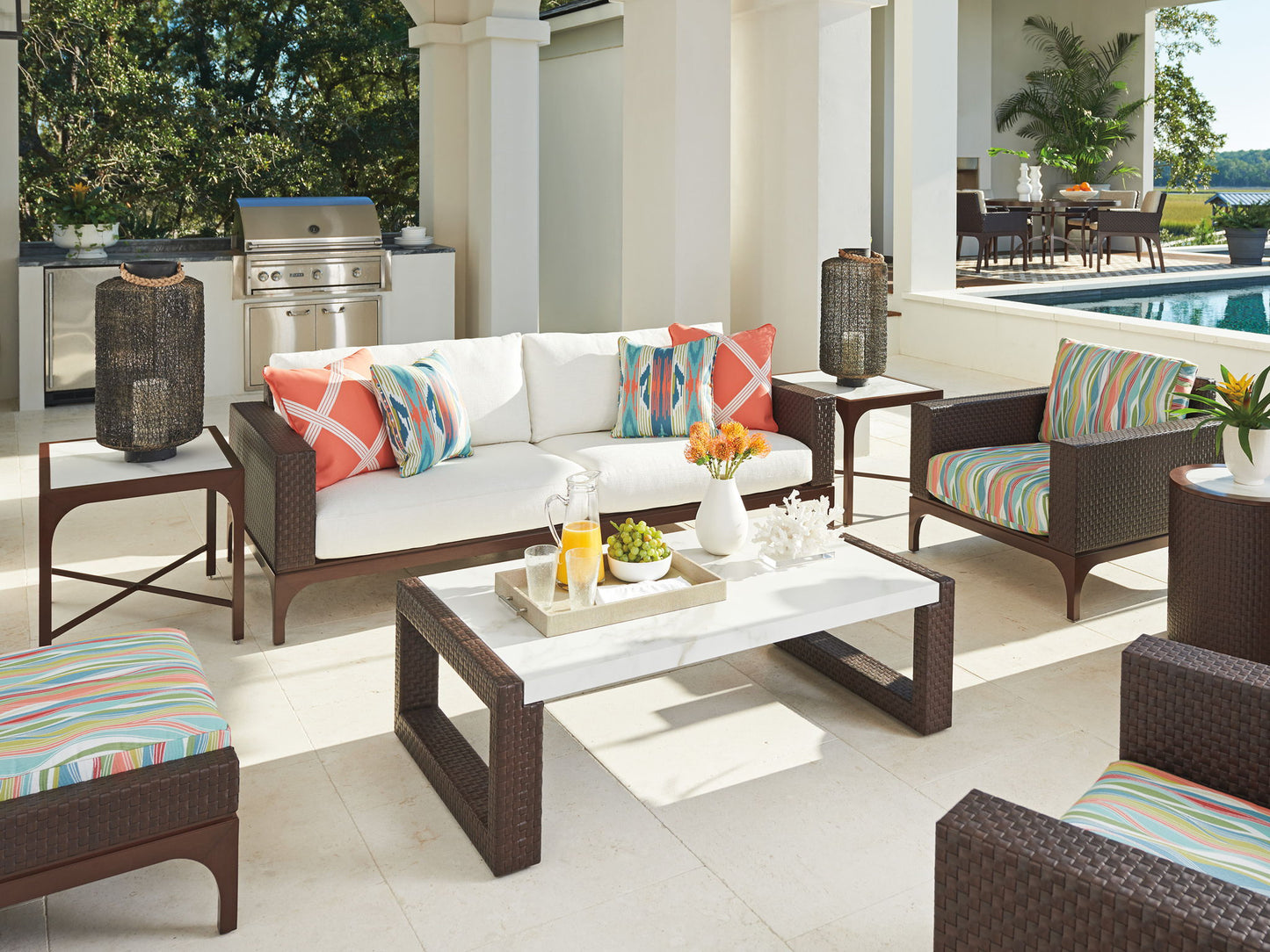 Abaco - Sofa - White / Dark Brown