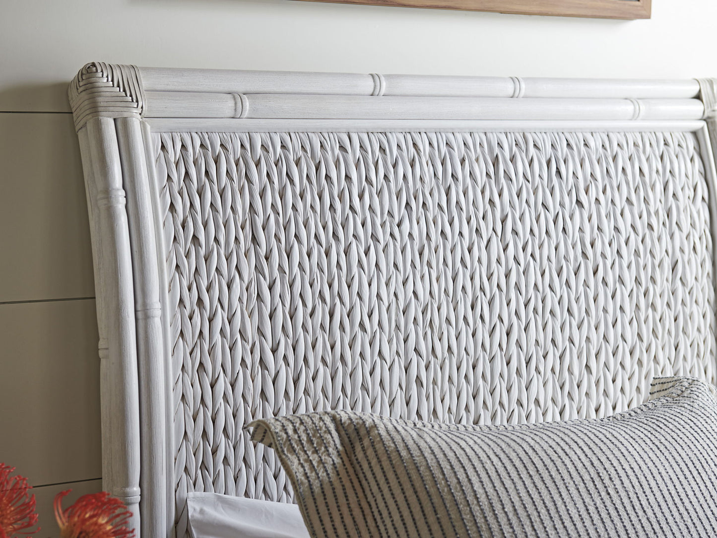Ocean Breeze - Siesta Key Woven Headboard 3/3 Twin - White