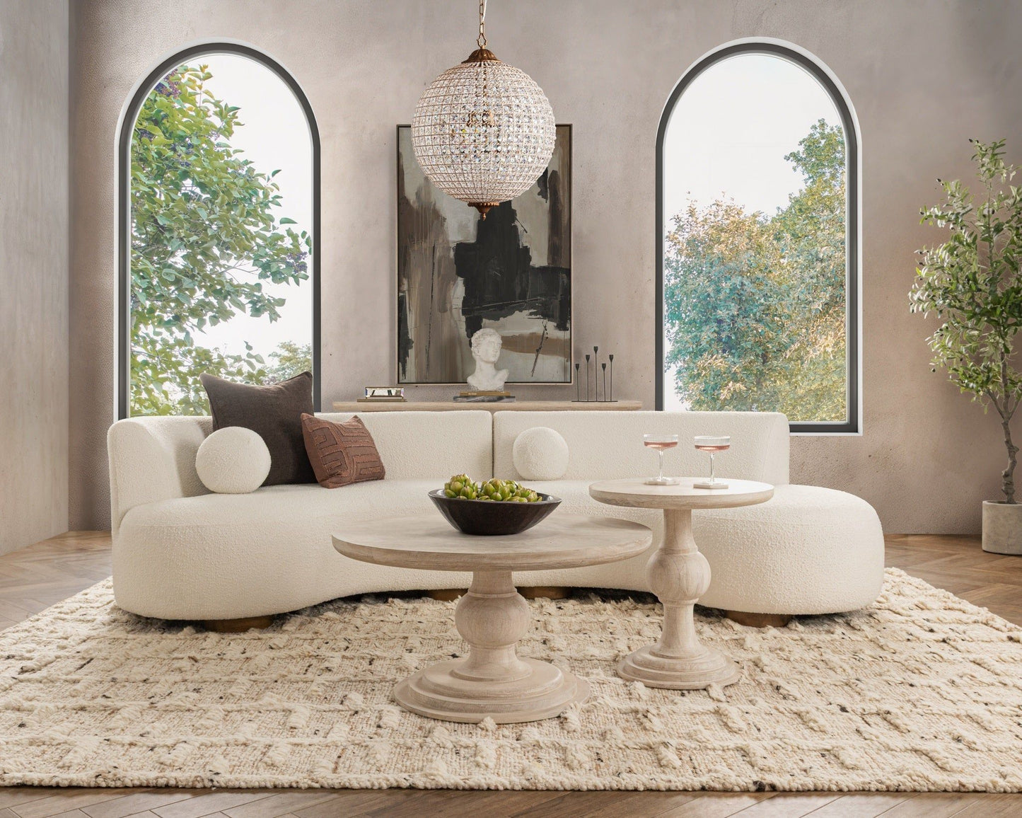 Hera - Round Table