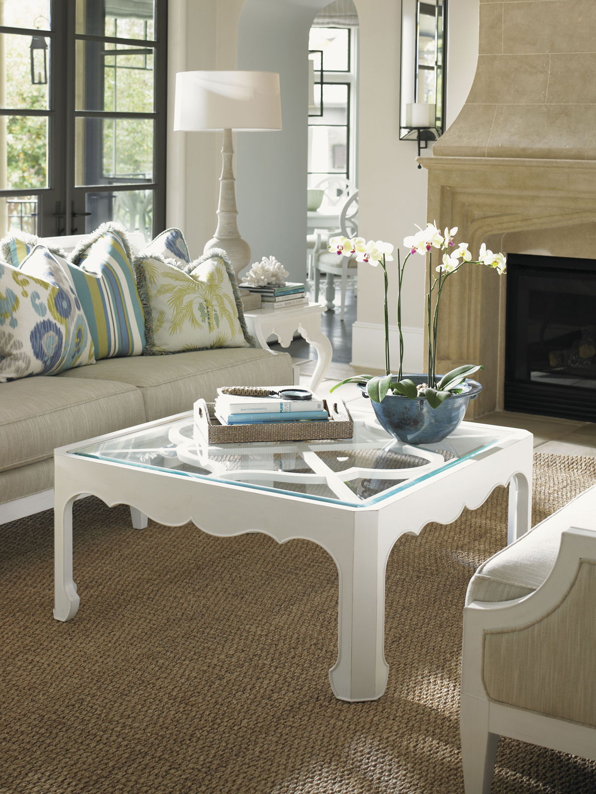 Ivory Key - Cassava Cocktail Table With Glass Insert - White